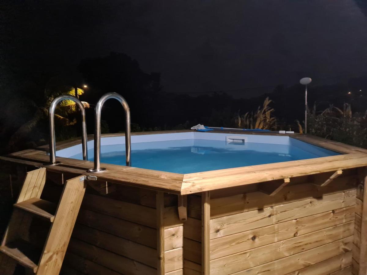 Bung'Hello Village, Piscine Et Parking Gratuit Trois-Rivières Exteriér fotografie